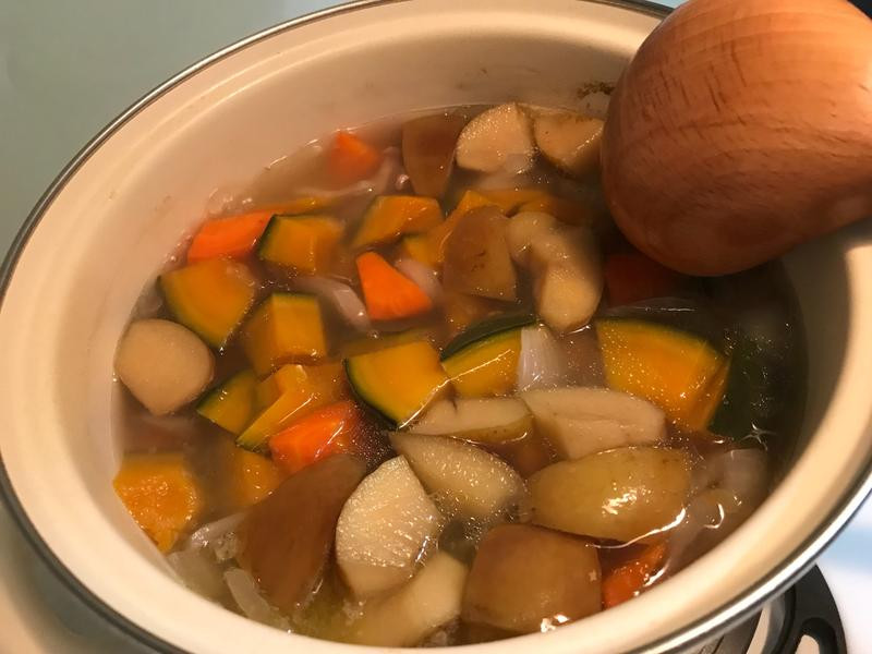 南瓜時(shí)蔬豬骨清湯