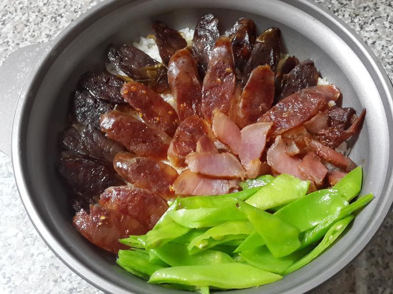 港式臘腸煲仔飯