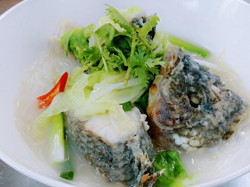 魚頭米粉
