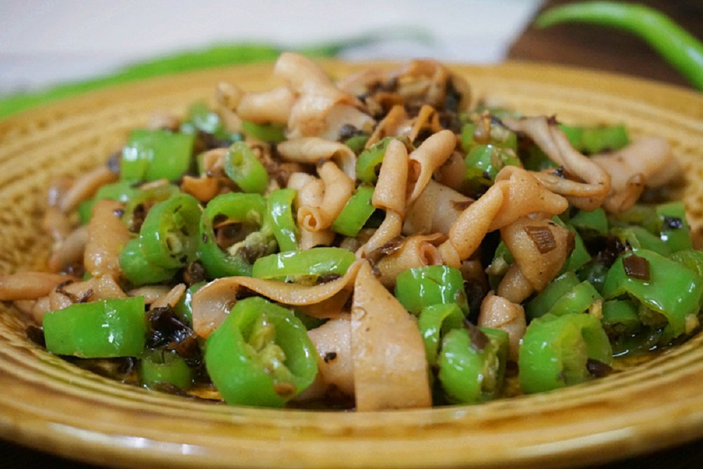 碎米芽菜炒鵝腸
