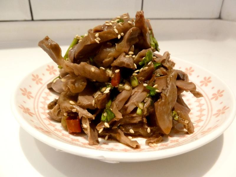 涼拌麻油香辣雞胗