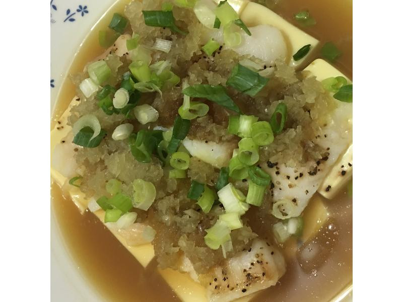 清蒸鯰魚豆腐