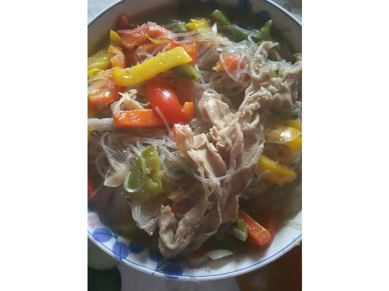 肥牛三色椒粉絲鍋