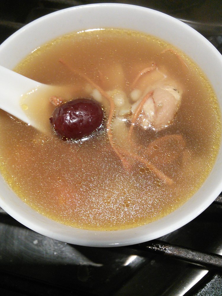 蟲草花煲老母雞湯