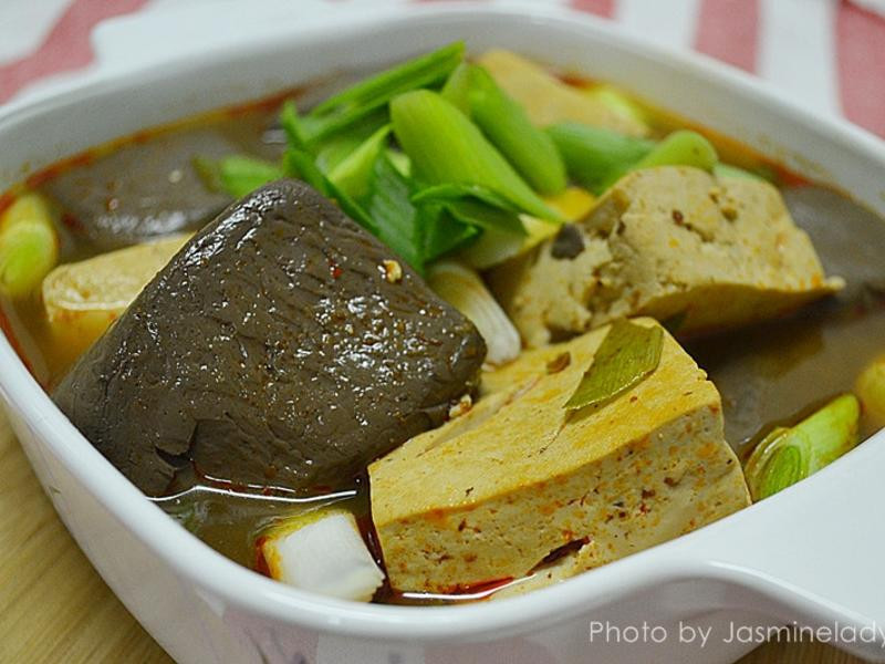 鹵麻辣鴨血豆腐