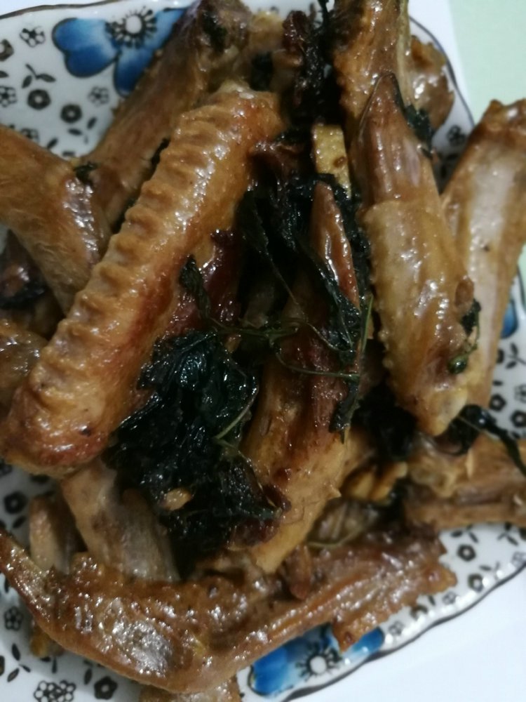 紫蘇燜鴨翅