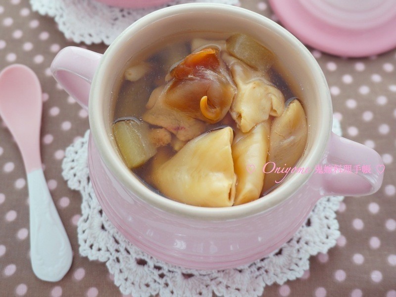 冬瓜花膠螺頭瘦肉燉湯