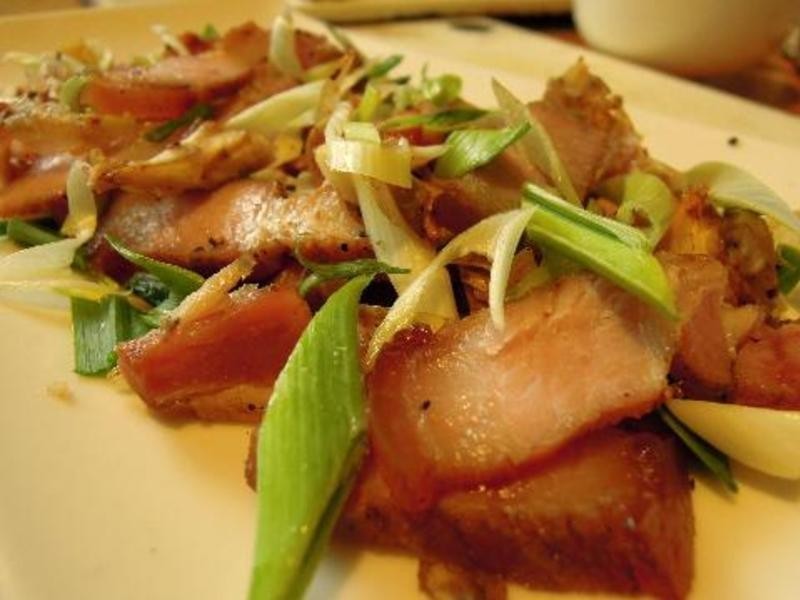 蒜苗炒咸豬肉片