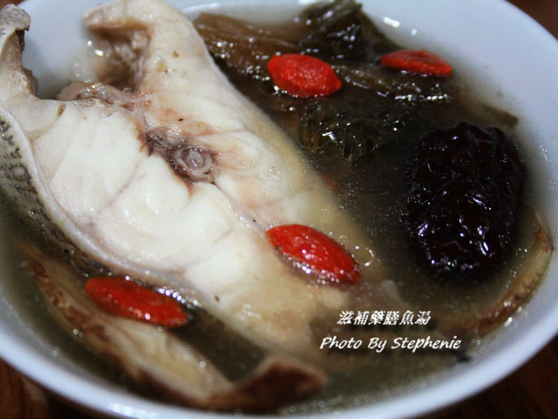 滋補(bǔ)藥膳魚湯