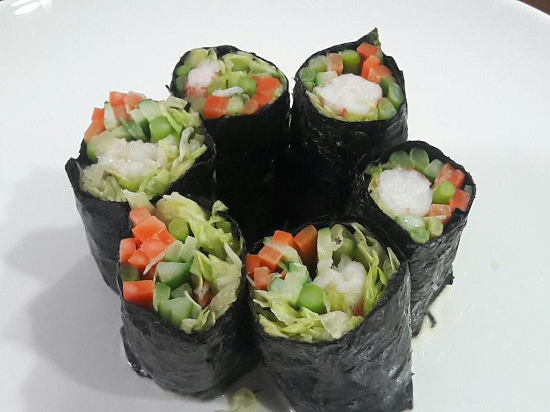 紫菜沙拉蝦卷