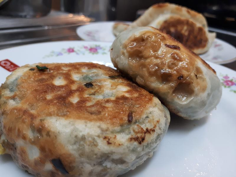 圓圓韭菜盒