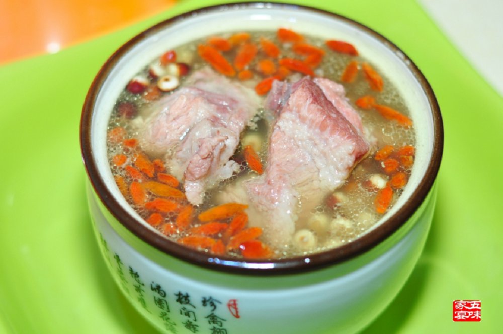 芡實淮山枸杞排骨湯