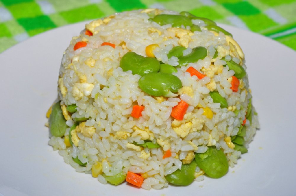 黃油蠶豆蛋炒飯