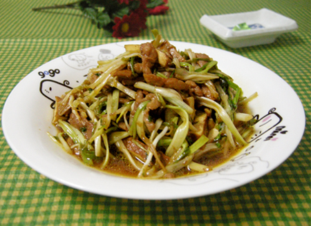 水芹香干炒肉絲