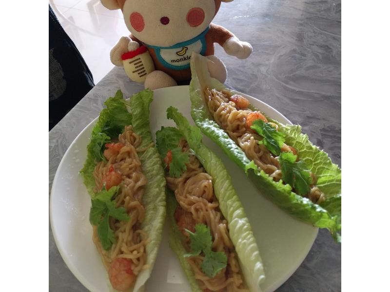 生菜包照燒蝦仁拉面