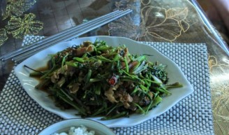 水芹菜炒臘肉