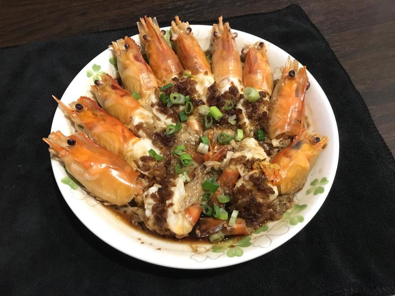 蒜味蒸大蝦