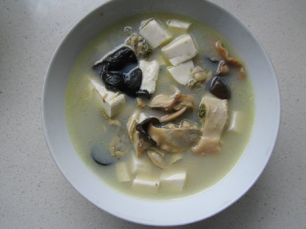 河蚌豆腐湯