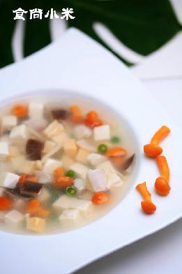什錦蘑菇魚(yú)湯