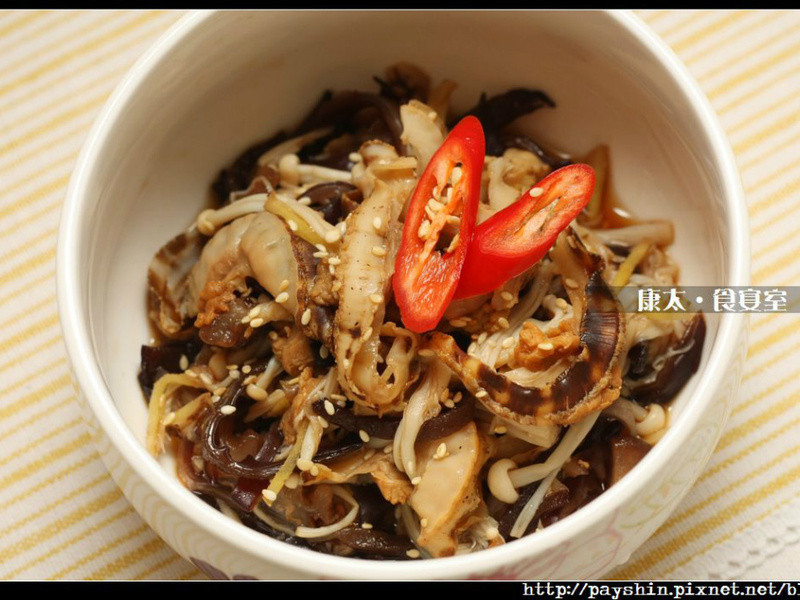 醋溜扇貝裙邊
