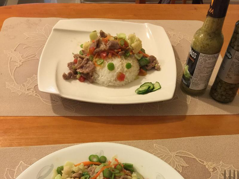 花椰菜四季豆肉絲燴飯