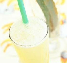 蘆薈小麥苜蓿芽汁
