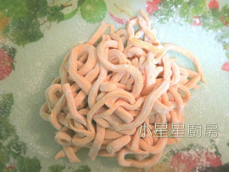 紅蘿卜手工面條