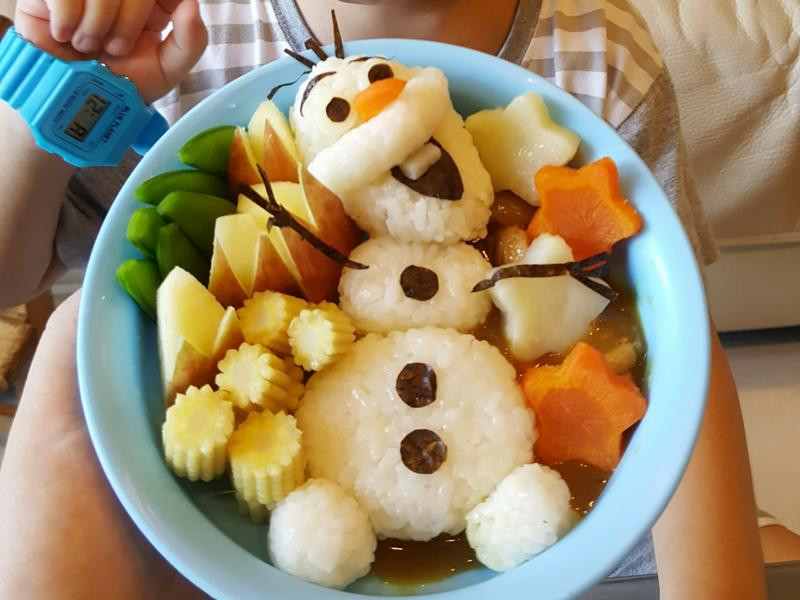 雪寶造型咖喱飯