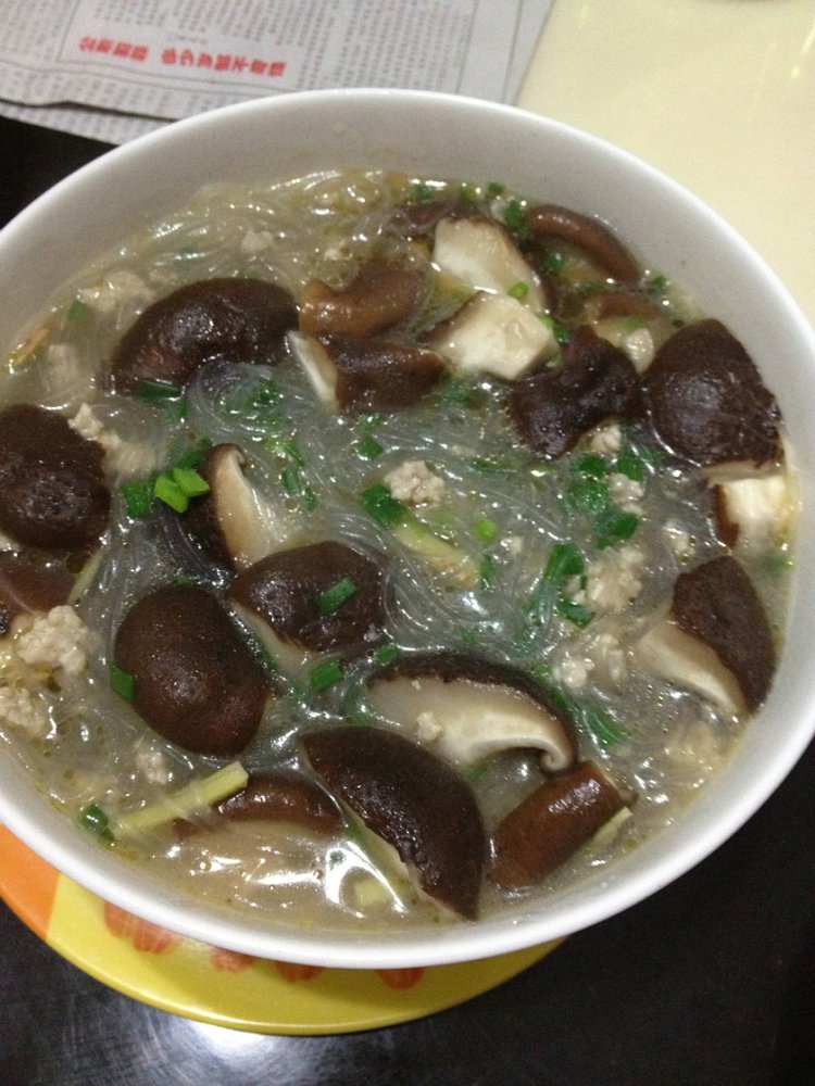 香菇肉末粉絲湯