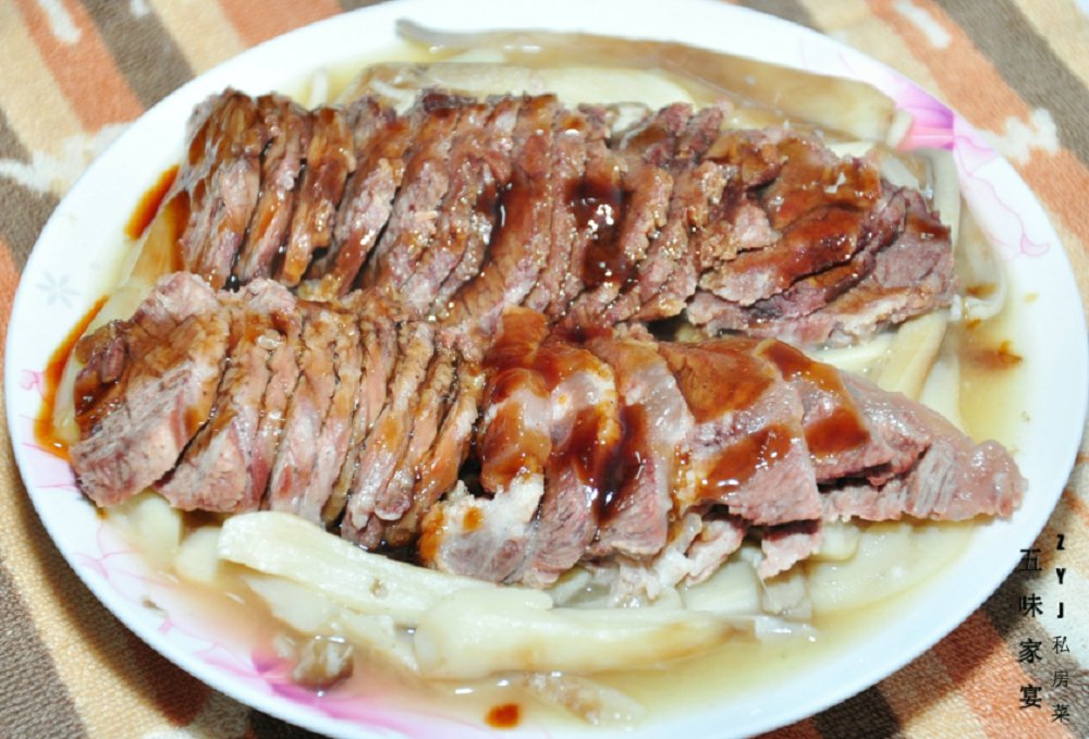 雞腿菇扒牛肉