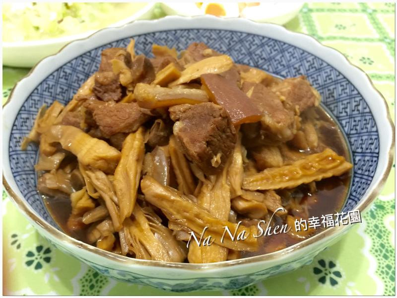 曬綠竹筍干