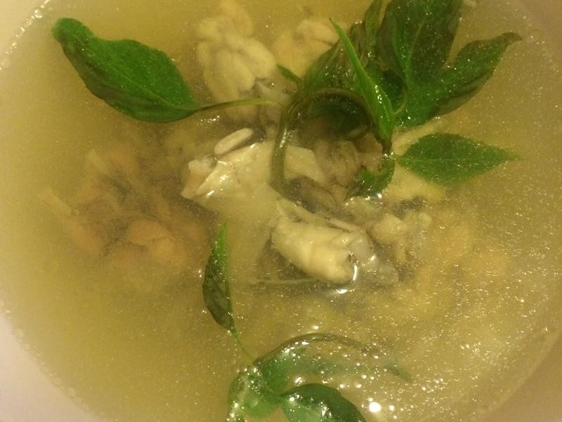 蒜頭田雞湯
