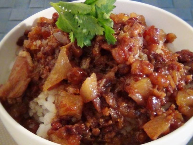 白甘蔗鹵肉飯