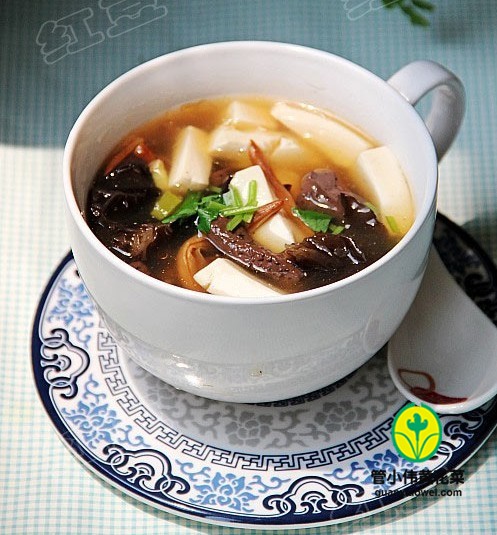 鴨血黃花菜豆腐羹