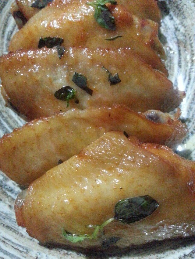 私家牛至烤雞翅