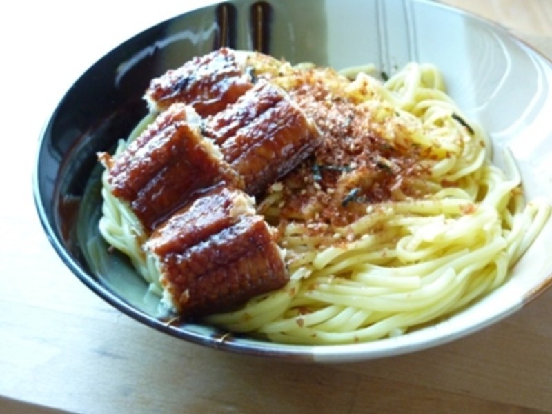 5分鐘便當鰻魚涼面