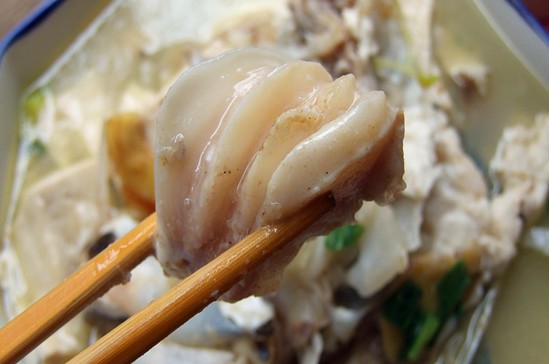 鰱魚(yú)頭豆腐湯