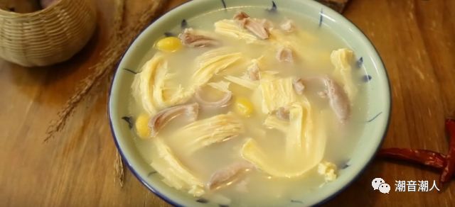 潮汕白果腐竹豬肚湯