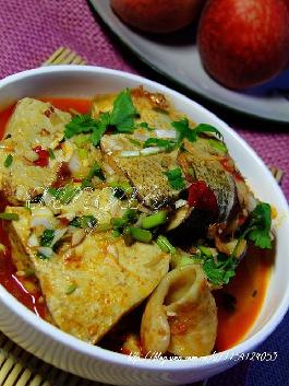 鰱魚(yú)燉豆腐