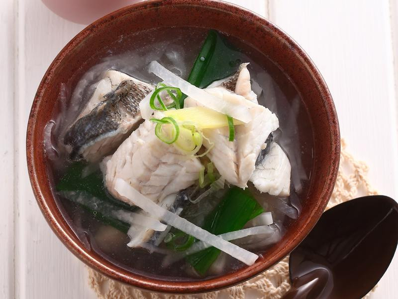 銀絲鯽魚湯