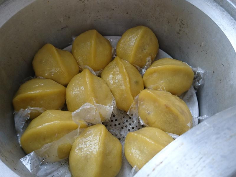 黃金地瓜菜包