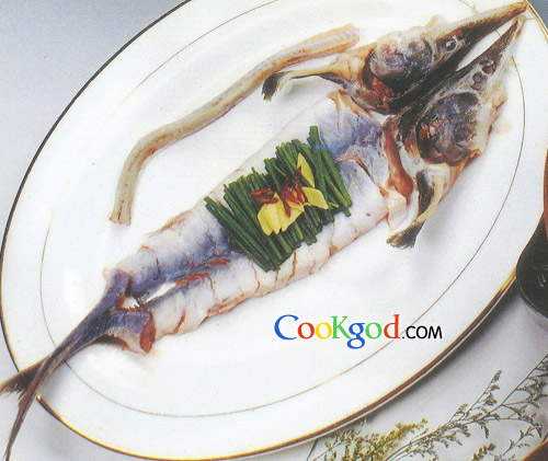 湯灼鱘龍魚