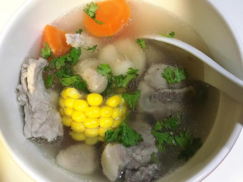 菱角排骨湯