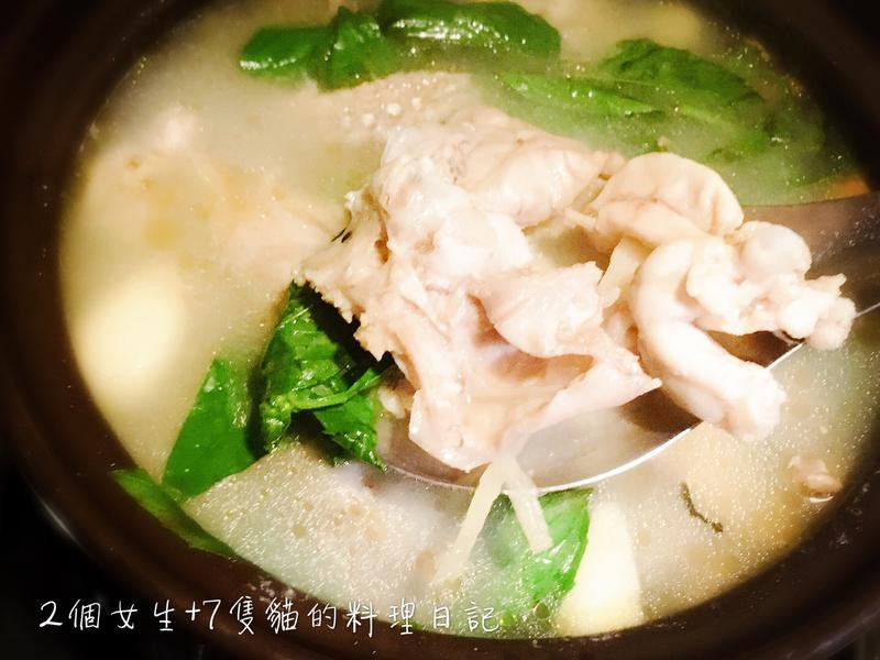 塔香蒜頭田雞湯