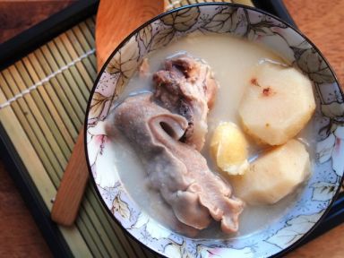 白果馬蹄豬肚湯