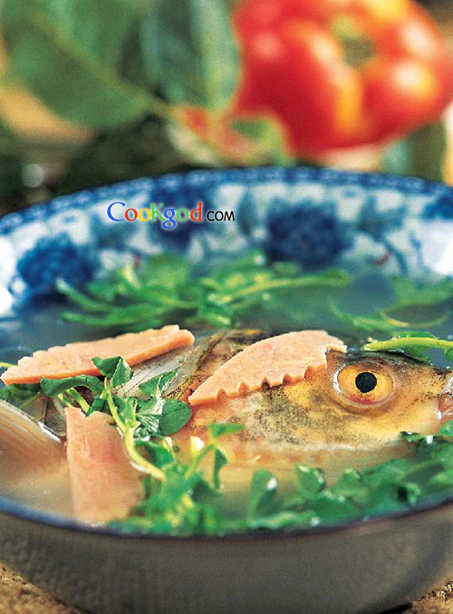 奶湯鰱魚(yú)頭