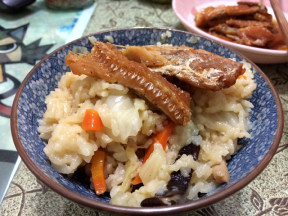 古早味高麗菜鰻魚飯