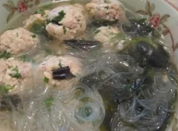 豆腐丸子海藻湯