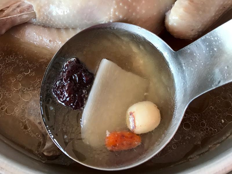 人參雞湯