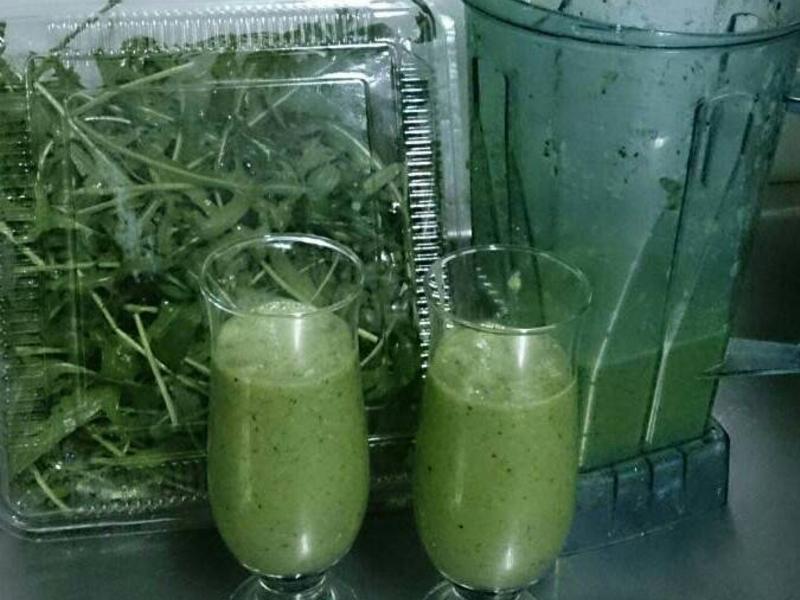 芝麻菜糙米精力湯